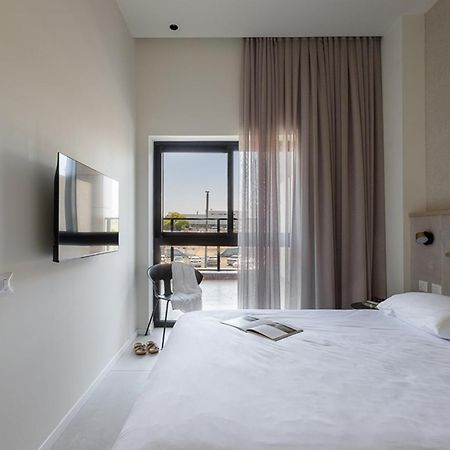 Tayo Studios & Apartments Бат-Ям Екстер'єр фото