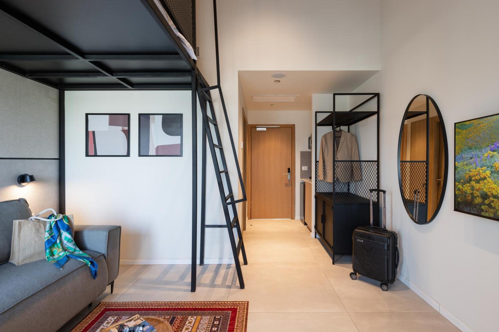Tayo Studios & Apartments Бат-Ям Екстер'єр фото
