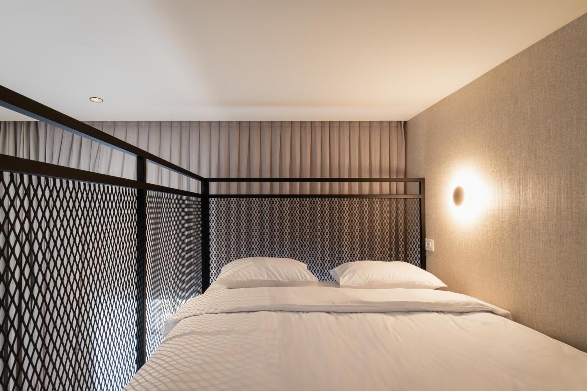 Tayo Studios & Apartments Бат-Ям Екстер'єр фото