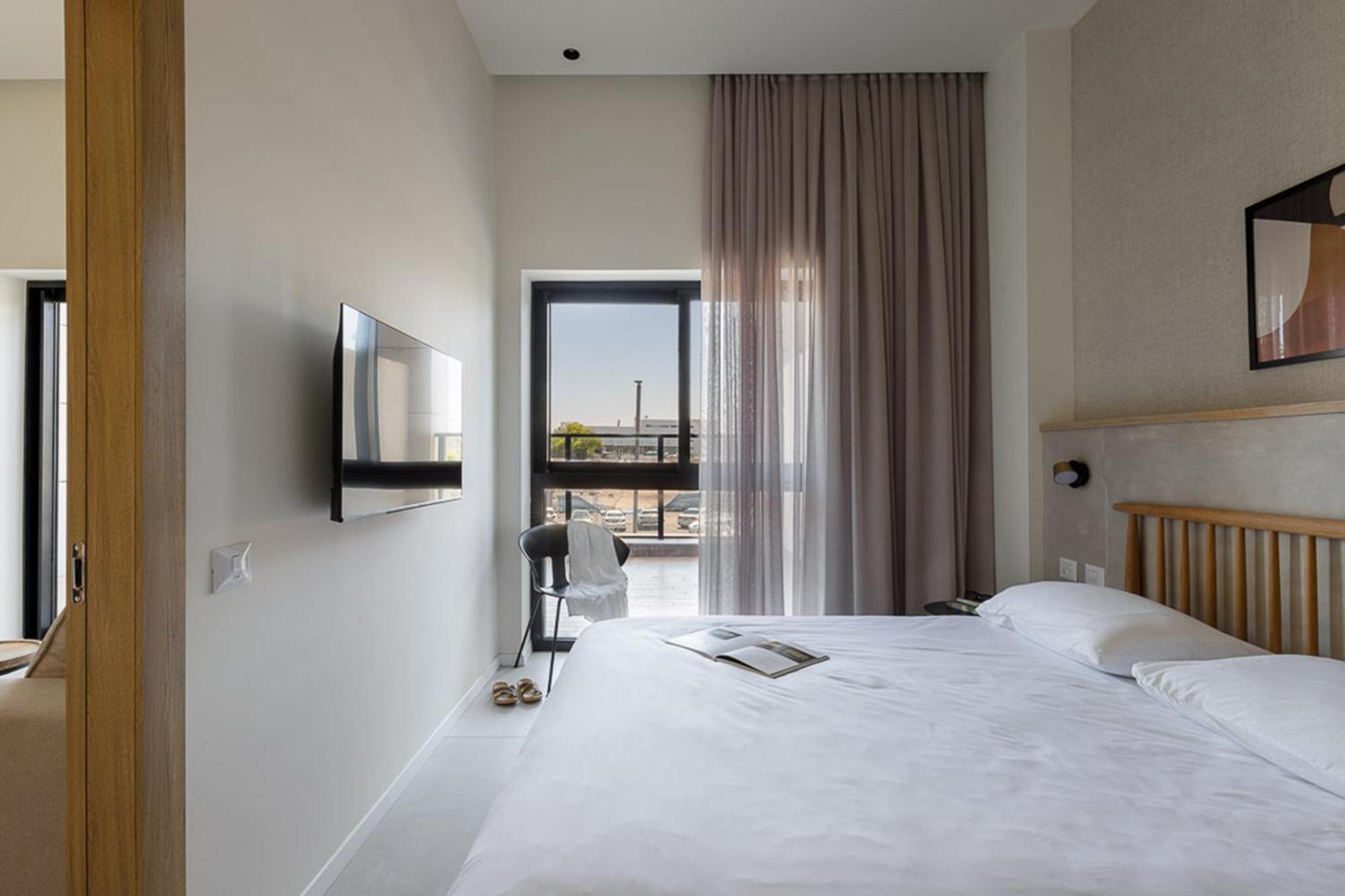 Tayo Studios & Apartments Бат-Ям Екстер'єр фото